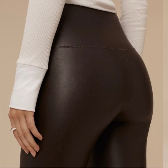 Aritzia Wilfred Free Daria Pant Vegan Leather Leggings - Picture 2 of 7